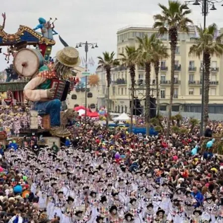 アパート Antonella Luxury