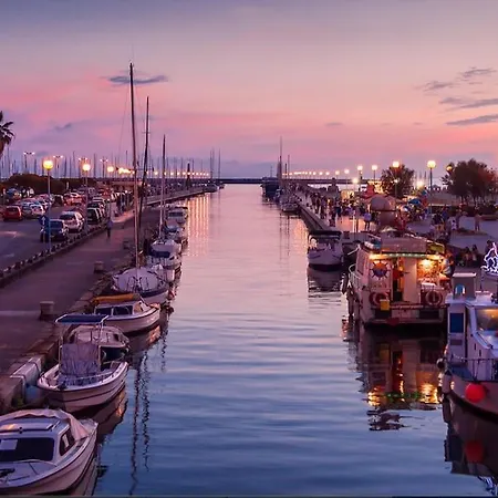 Antonella Luxury アパート