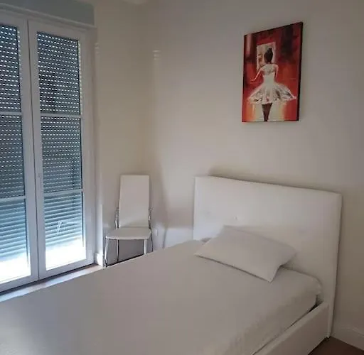 Antonella Luxury Διαμέρισμα Βιαρέτζιο